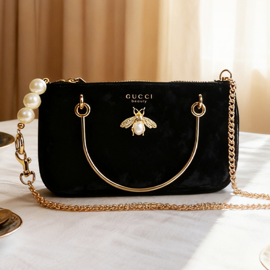 Women Bags Gucci - Gucci Kadın Çantası Siyah Kadife Böcek